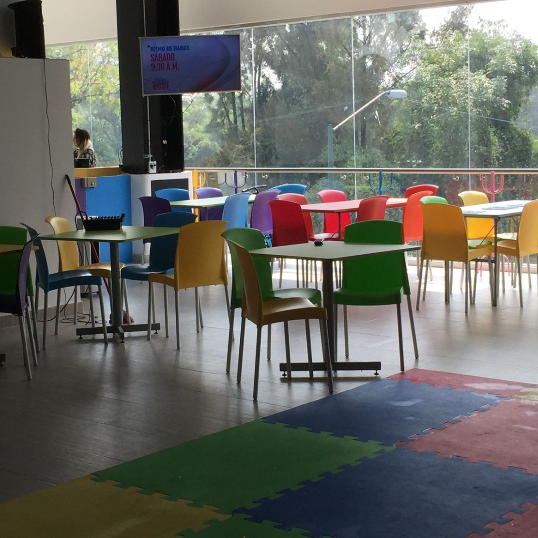 Mesa salón de fiestas para 4p